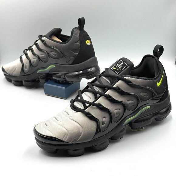 Nike Air VaporMax Plus 'Neon 95' - Picture 1 of 9